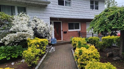 /international/us/1-cheshire-lane-yonkers-ny-110099474560/