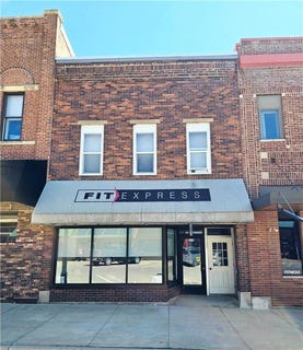 /international/us/115-n-broadway-street-spring-valley-mn-110108399776/