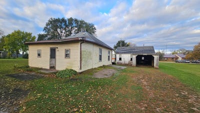 /international/us/416-garfield-s-st-beardsley-mn-110107747738/