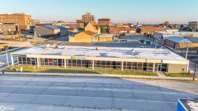 /international/us/204-e-linn-street-unit-f-marshalltown-ia-110103595399/