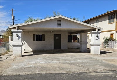 /international/us/1201-puerta-vista-bullhead-city-az-110106366752/