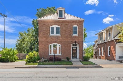 /international/us/202-e-5th-street-washington-mo-110102799667/