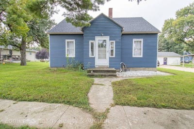 /international/us/1326-3rd-st-hull-ia-110120027395/