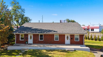 /international/us/1999-fair-oaks-drive-lexington-ky-110120420732/