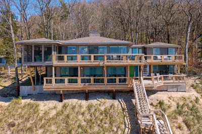 /international/us/80132-linden-hills-street-covert-mi-110107831274/