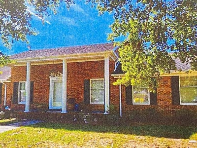 /international/us/24262-gertrude-st-parksley-va-110101259675/