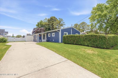 /international/us/423-w-cala-breeze-way-little-egg-harbor-nj-110108541073/