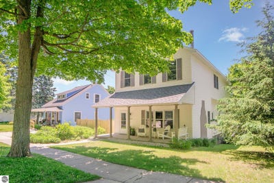 /international/us/314-leelanau-avenue-frankfort-mi-110099673195/