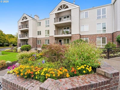 /international/us/15510-ne-knott-st-portland-or-110102697937/
