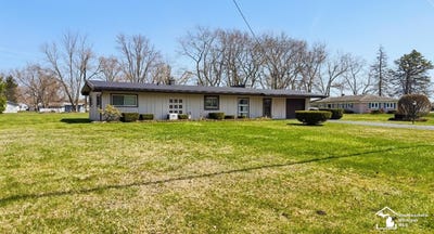 /international/us/2658-linda-drive-monroe-mi-110107161173/