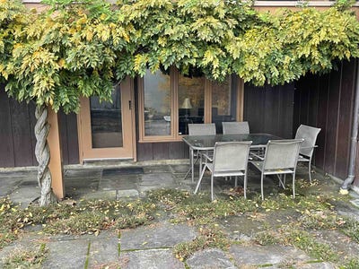 /international/us/52-moulton-ridge-road-kensington-nh-110109028917/