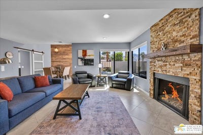 /international/us/230-canyon-cir-palm-springs-ca-110107875475/