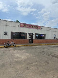/international/us/1207-w-malone-avenue-sikeston-mo-110107720425/