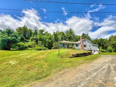 /international/us/96-old-newport-road-claremont-nh-110101057600/?lang=es