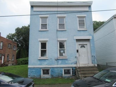 /international/us/2326-broadway-watervliet-ny-110109582078/