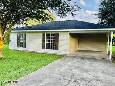 /international/us/238-ave-of-the-acadians-opelousas-la-110108341877/