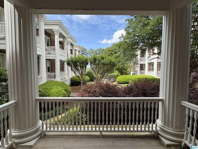 /international/us/3809-12th-court-birmingham-al-110107636032/