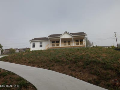 /international/us/328-wilson-hurst-st-tazewell-tn-110119891028/