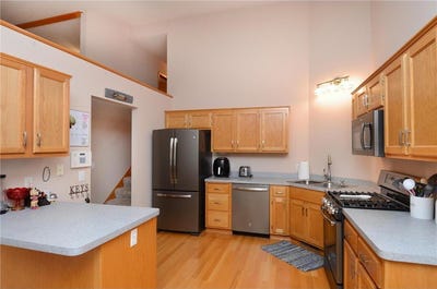 /international/us/2768-cutters-grove-circle-anoka-mn-110101459050/?lang=en