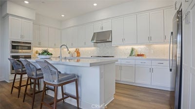 /international/us/198-billings-irvine-ca-110100725470/