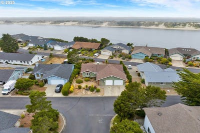 /international/us/34-wild-winds-st-florence-or-110100831572/