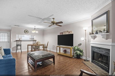 /international/us/4388-stumberg-ln-baton-rouge-la-110108257902/