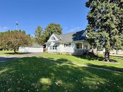 /international/us/880-9th-street-fennimore-wi-110120513182/