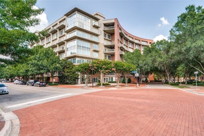 /international/us/5055-addison-circle-addison-tx-110105036395/