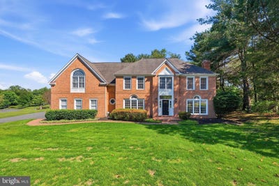 /international/us/915-winstead-street-great-falls-va-110108021751/