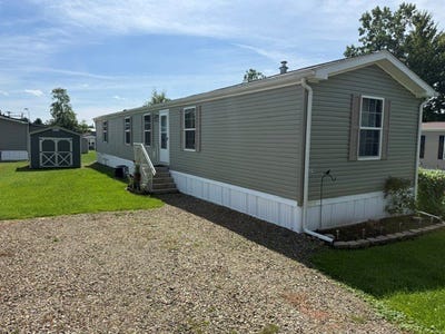 /international/us/16359-n-shady-acres-drive-meadville-pa-110119887806/