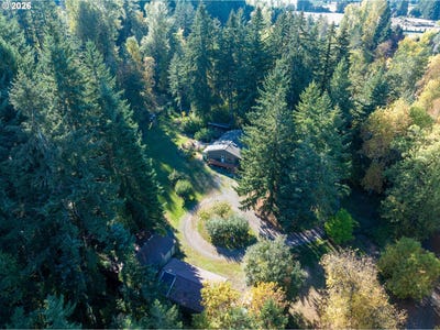 /international/us/15770-s-priscilla-ln-oregoncity-or-110120466796/