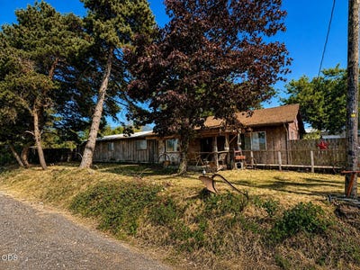 /international/us/33366-priceboro-drive-harrisburg-or-110109884712/