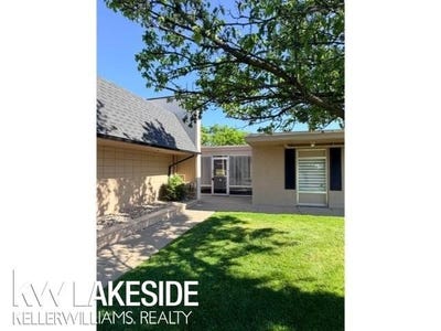 /international/us/37520-s-gratiot-avenue-clinton-township-mi-110108437336/