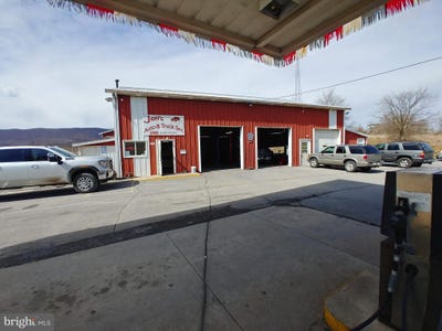 /international/us/14365-path-valley-road-willow-hill-pa-110090889197/