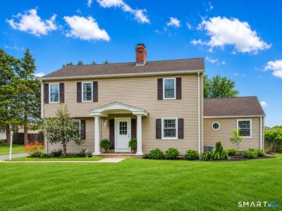 /international/us/50-crown-street-trumbull-ct-110108207361/