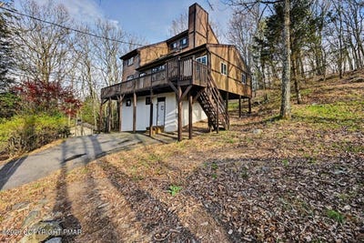 /international/us/240-powderhorn-road-henryville-pa-110108932650/