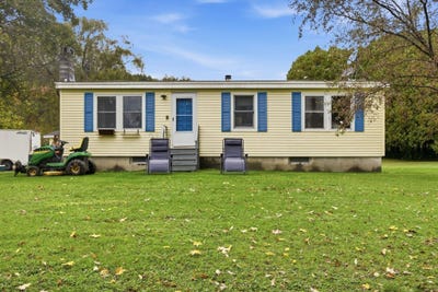 /international/us/126-makalas-way-thetford-vt-110120422422/