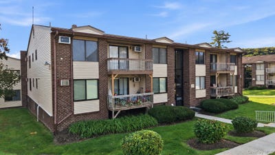 /international/us/239-country-club-lane-pomona-ny-110120412042/