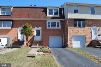 /international/us/10-featherbed-court-lawrenceville-nj-110106770625/