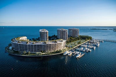/international/us/4-grove-isle-drive-coconut-grove-fl-110075324483/