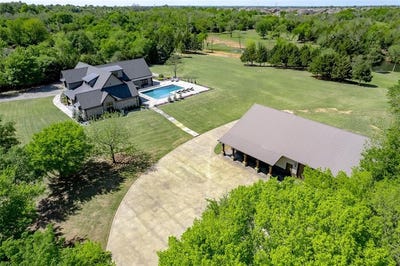 /international/us/18569-310th-street-norman-ok-110099391646/