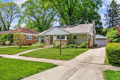/international/us/506-s-main-street-mount-prospect-il-110108063930/