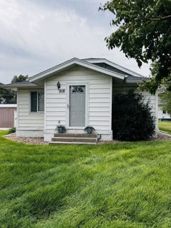 /international/us/208-north-pine-paxton-ne-110110364036/