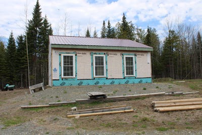/international/us/449-airport-road-norridgewock-me-110107831655/