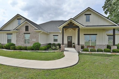 /international/us/10371-whiskey-river-road-bryan-tx-110107890646/