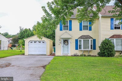 /international/us/14699-sherwood-drive-greencastle-pa-110101023423/