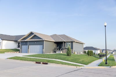 /international/us/6800-brookside-dr-sioux-city-ia-110107540547/