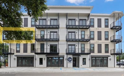 /international/us/124-court-street-bay-saint-louis-ms-110108631993/