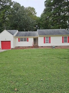 /international/us/803-haskins-drive-suffolk-va-110108391299/