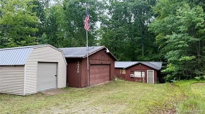/international/us/10480-n-athey-avenue-harrison-mi-110101267864/
